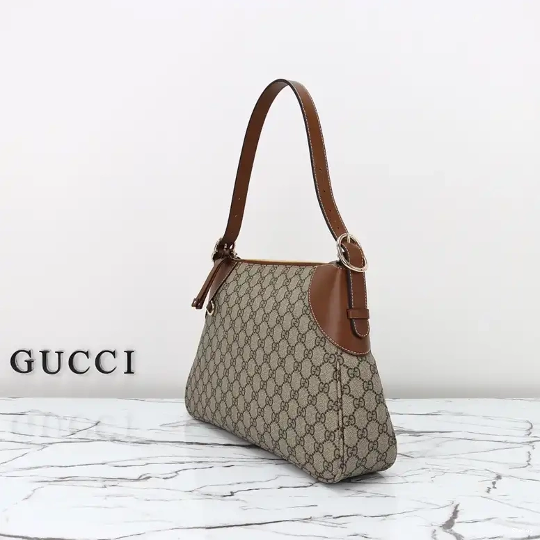 2409YA0027 Gucci Bags 0811